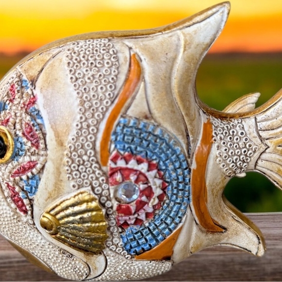 Decorative Mosaic Fish Figurine Multicolor Small Art Piece 7" x 5.5" - Picture 2 of 7